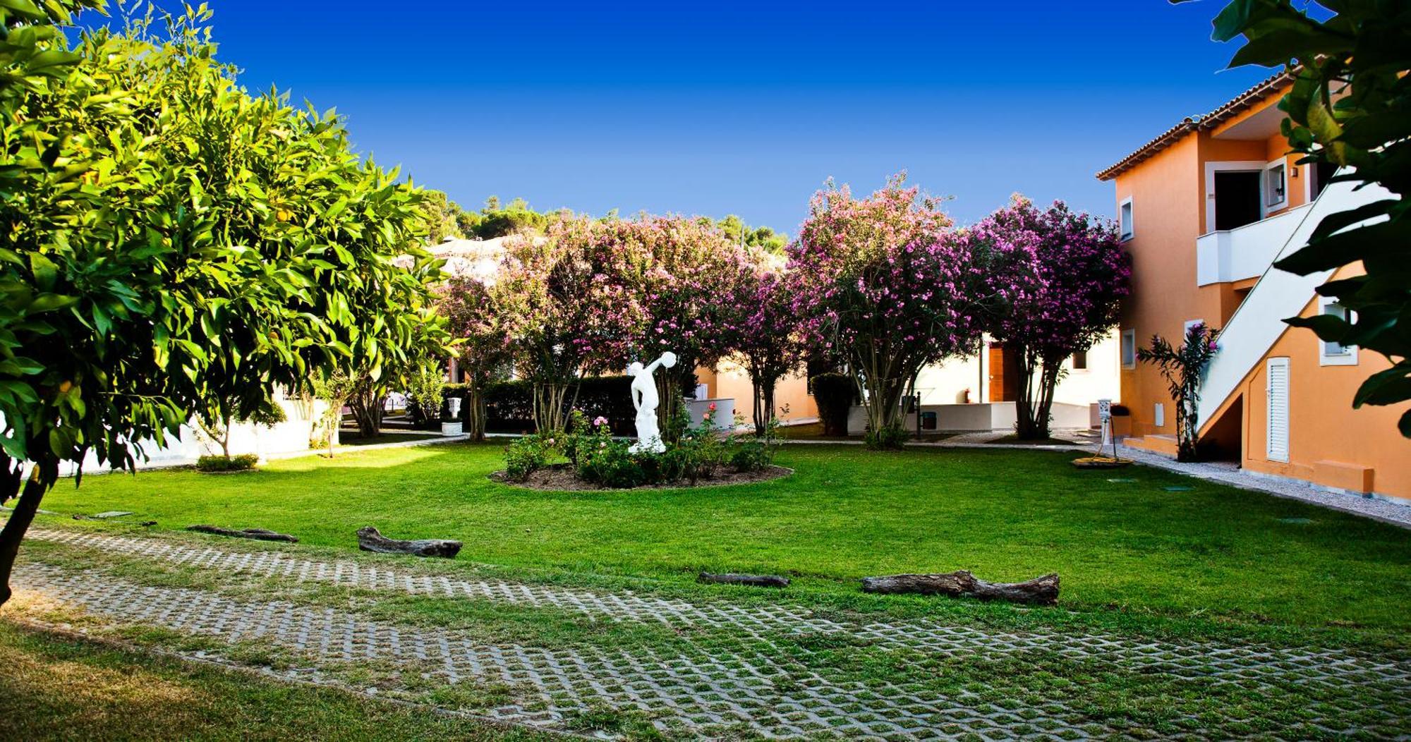 Mandraki Village Boutique Hotel Koukounaries Dış mekan fotoğraf